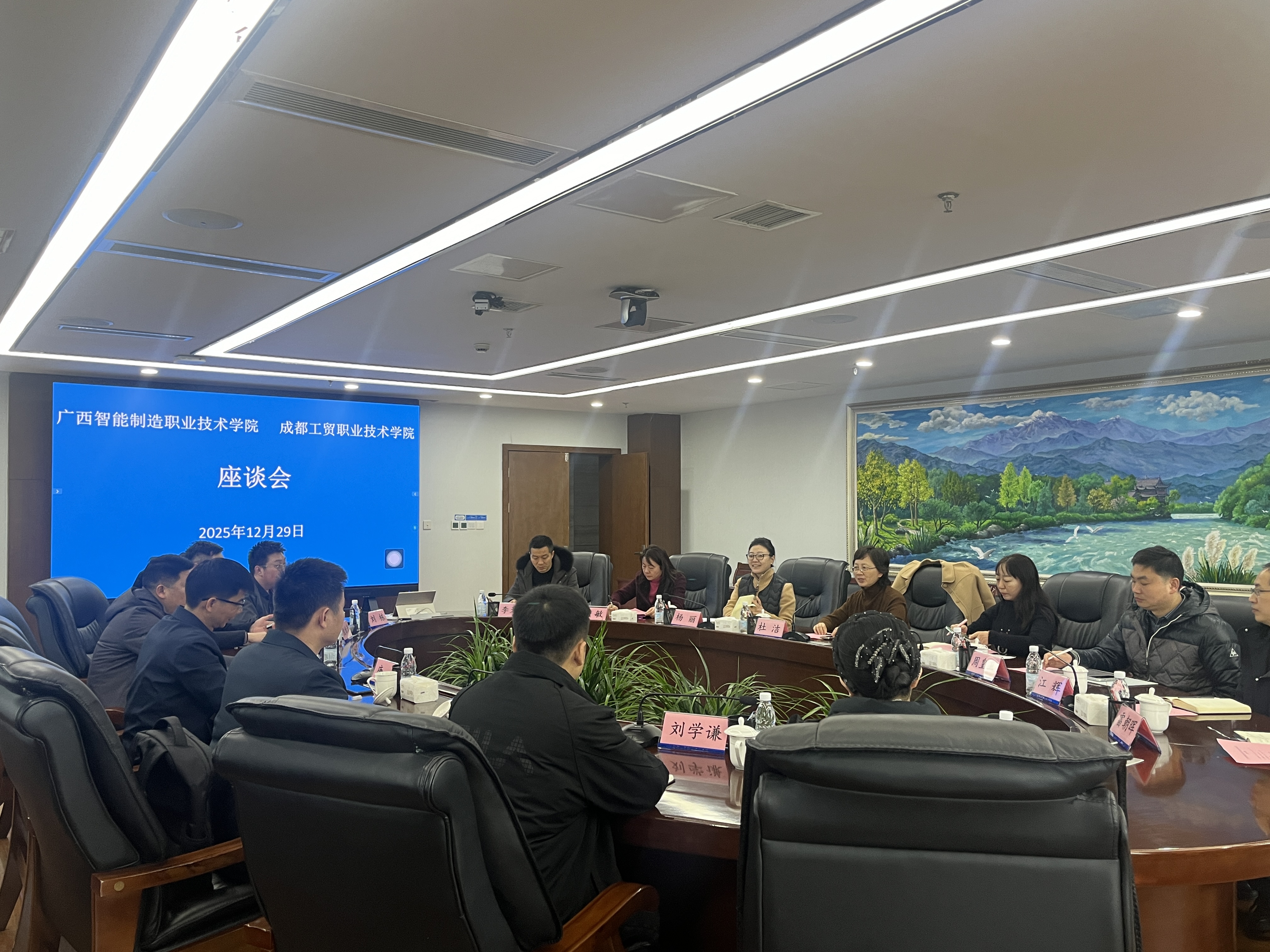 091B92910995A14651A52EABCB5E3B66.jpg 091B92910995A14651A52EABCB5E3B66.jpg